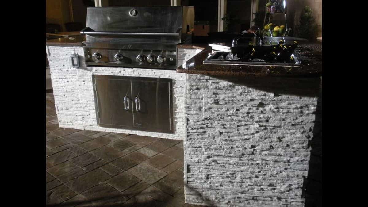 Thin-Arctic-White-grill.jpg