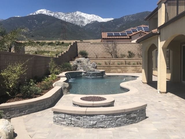 seamless stone veneer pool