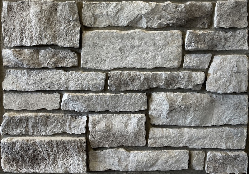 Moonlit Trail Chiseled Edge faux stone Realstone W pale grey chiseled faux stone