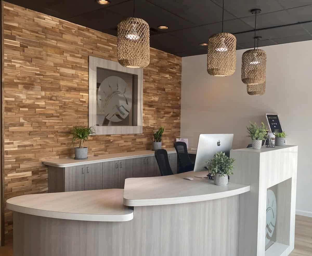 Reclaimed Wood recepiton desk feature wall